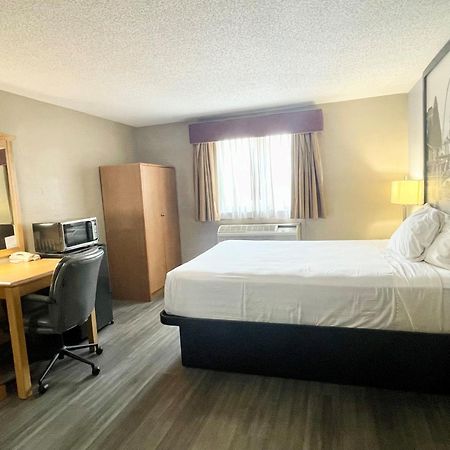 Super 8 By Wyndham St. Clair Mo Hotel Saint Clair Екстериор снимка