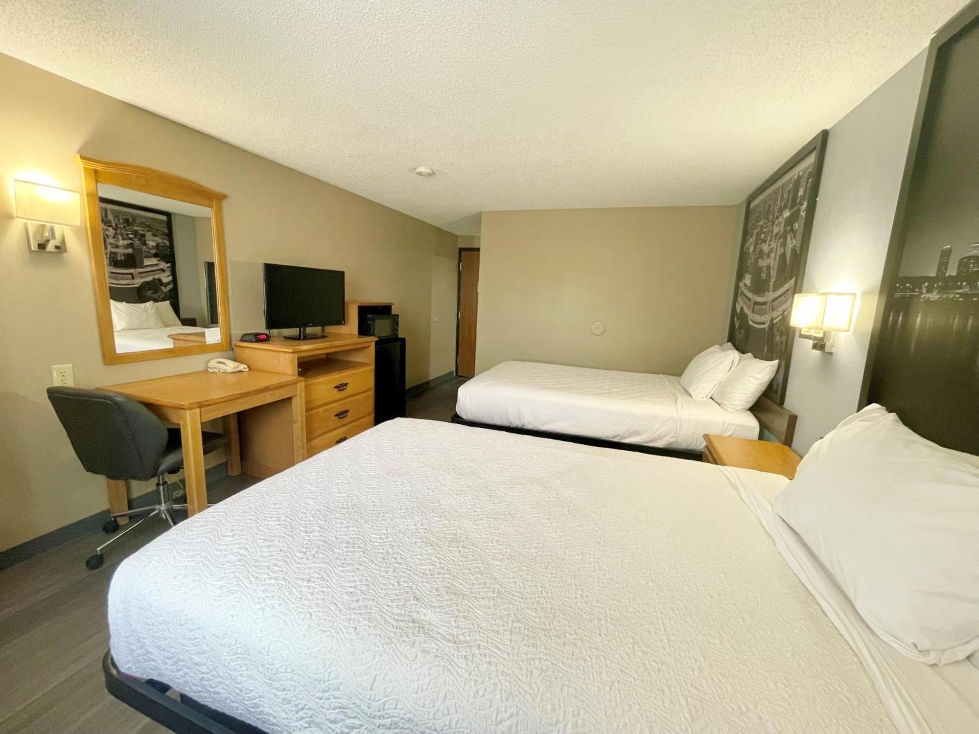 Super 8 By Wyndham St. Clair Mo Hotel Saint Clair Екстериор снимка